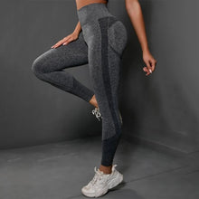 Load image into Gallery viewer, Women&#39;s Seamless Workout Leggings
