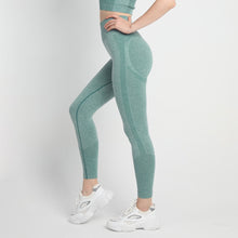 Load image into Gallery viewer, Women&#39;s Seamless Workout Leggings
