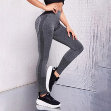 Load image into Gallery viewer, Women&#39;s Seamless Workout Leggings
